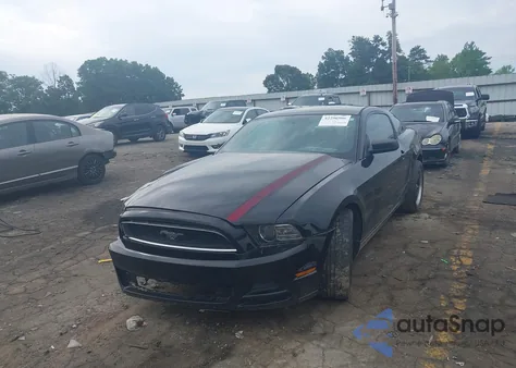 2014 Ford Mustang V6 из США, поврежденный, VIN 1ZVBP8AM0E5218029